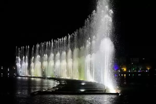 Chinas Top 10 Beautiful Musical Fountains Zhaoqing Paifang Square Music Fountain