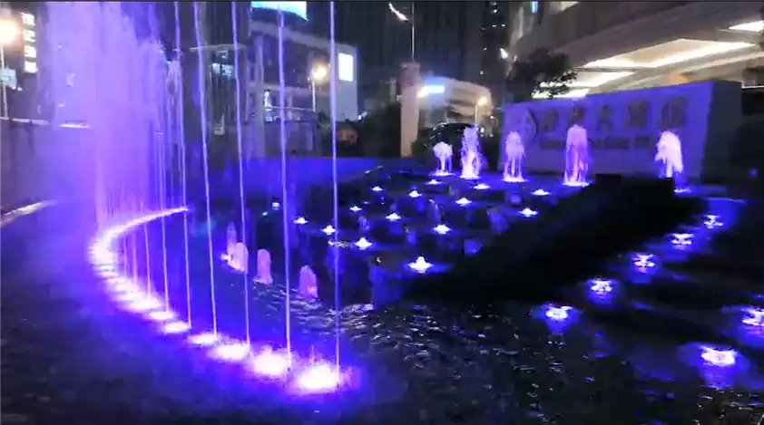 Grand Sun City Hotel Pool Water Fountain Synchronized With Music And Lighting, China3