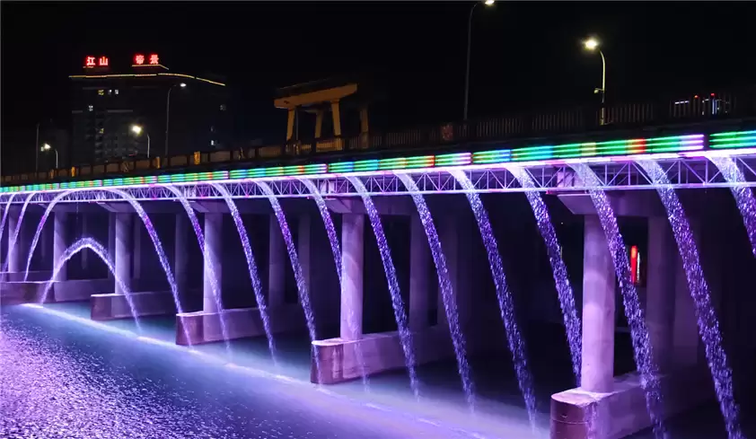 Suining Lvzhou Bridge 136M Long Digital Water Curtain, China4
