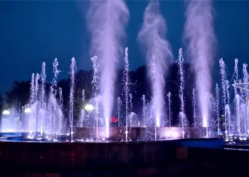 Xinjiang Shihezi City Century Plaza Dancing Water Fountain Music Fountain China