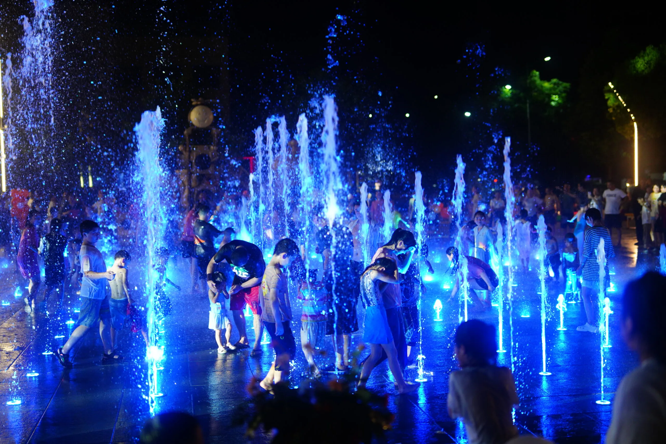 Chenhua Square-musical dancing fountain