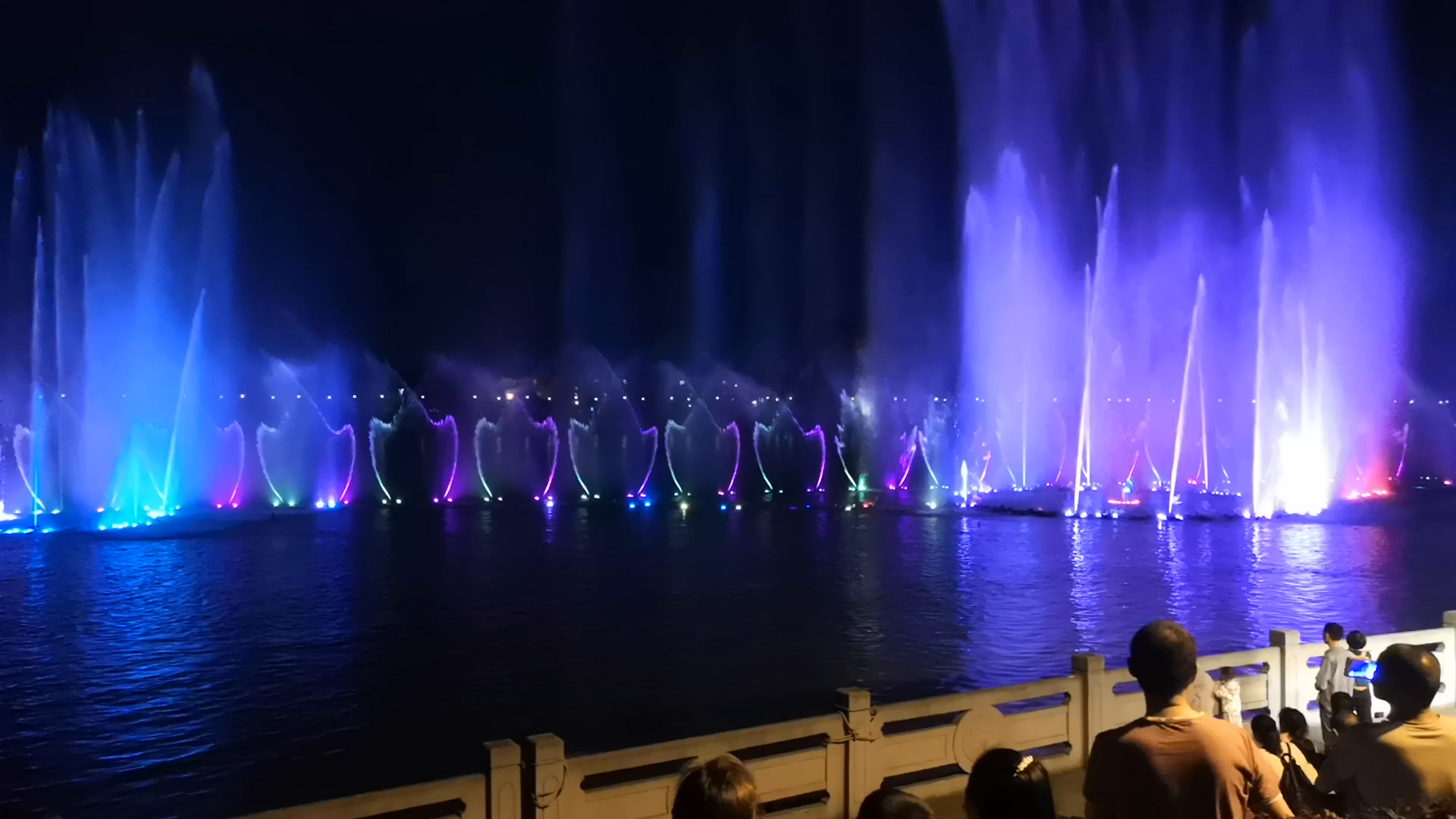 dancing fountains نافورة راقصة