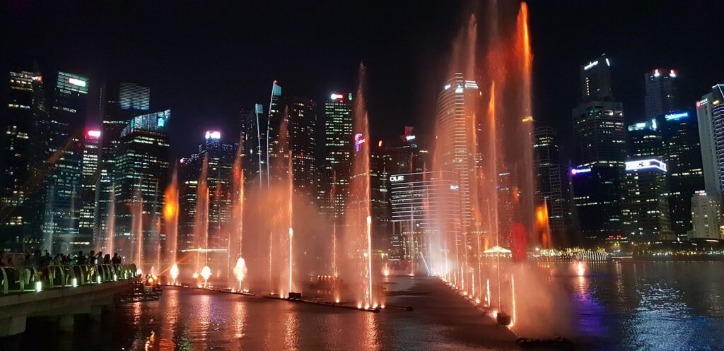 2- spectra-a-light-and-water fountain show